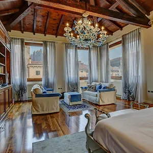 Relais Ponte Pietra 2*, Verona Italy